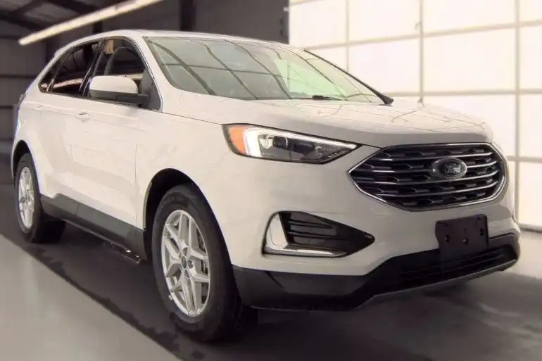 2022 Ford Edge SEL AWD's photo