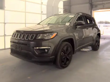 2017 Jeep Compass Latitude 4X4 photo 1
