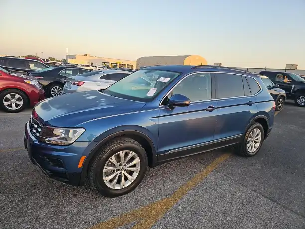 2018 Volkswagen Tiguan 2.0T SE's photo