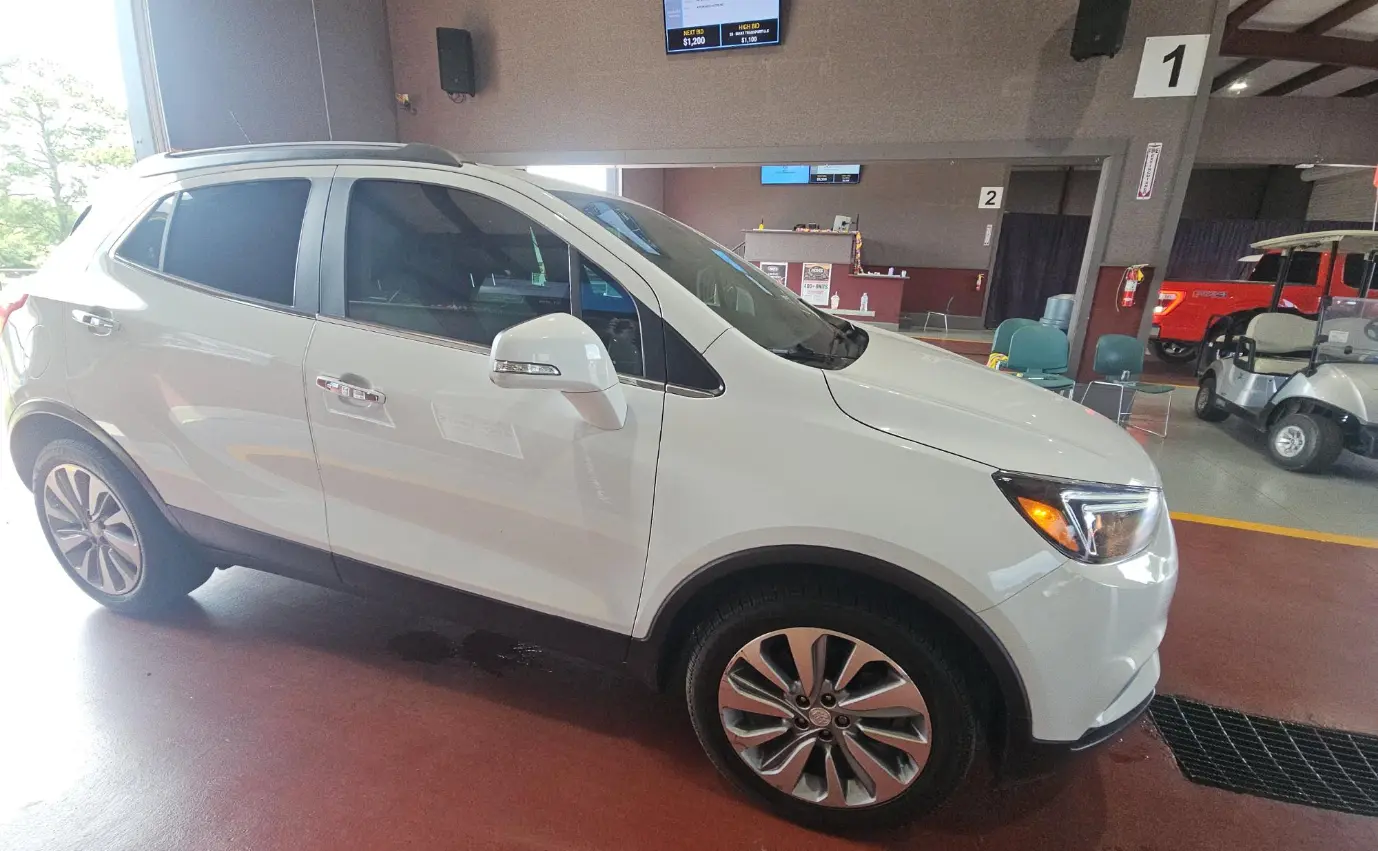 2019 Buick Encore Preferred photo 3