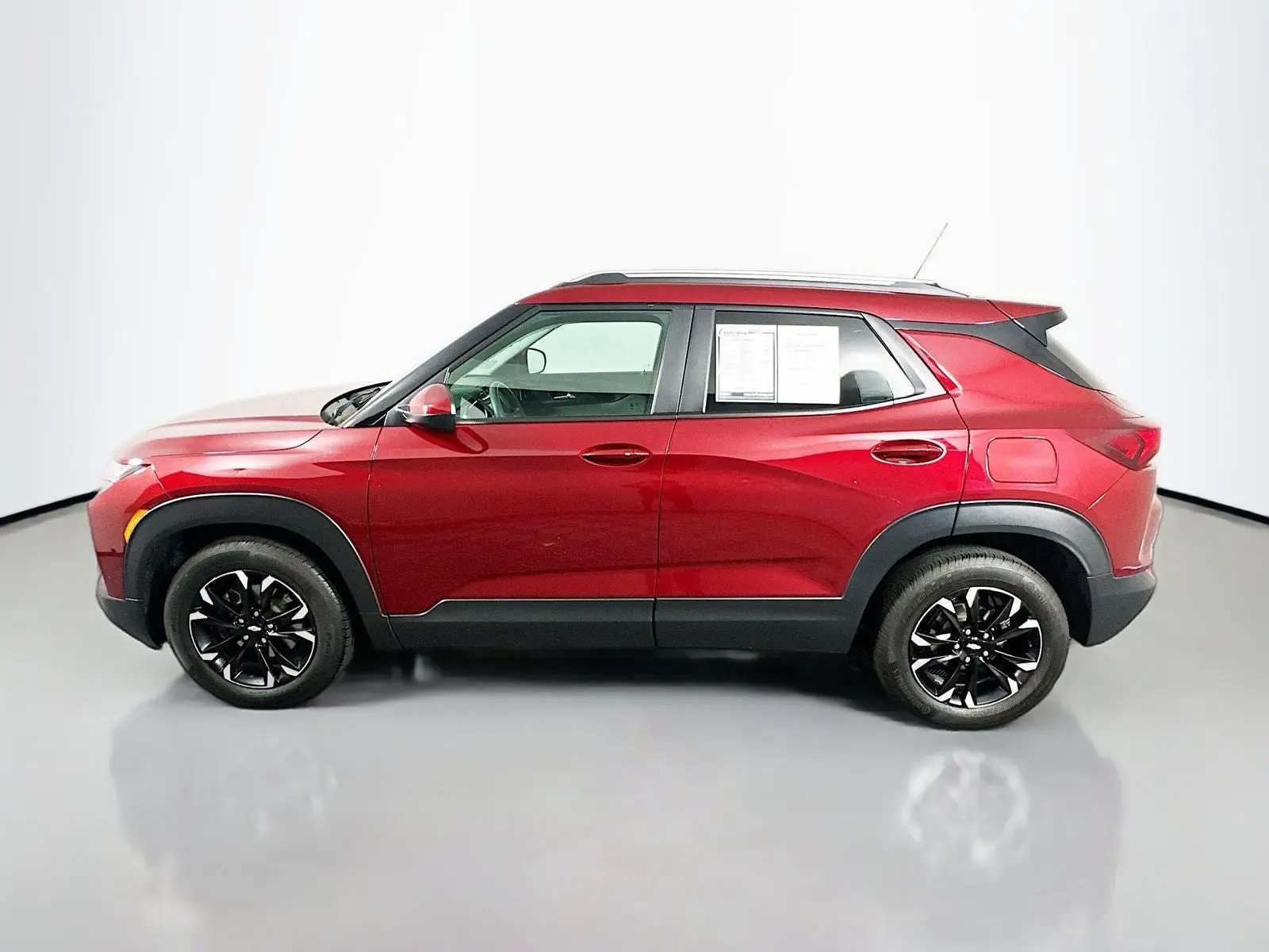 2023 Chevrolet Trailblazer LT photo 4