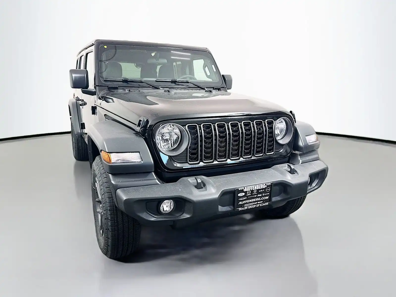 2026 Jeep Wrangler Sport's photo