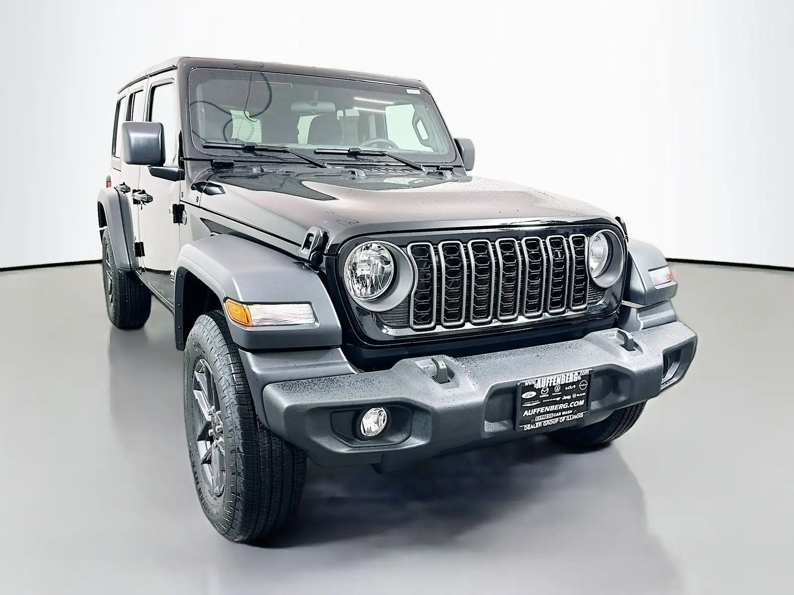 2026 Jeep Wrangler Sport's photo