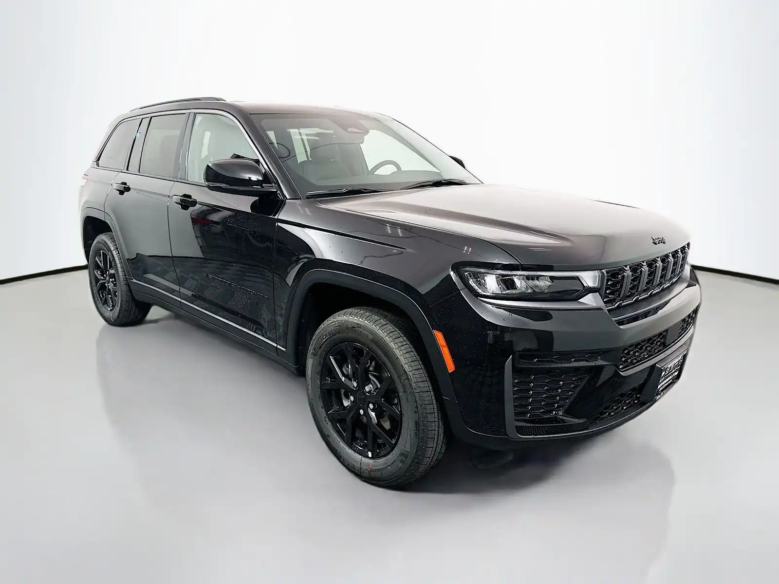 2026 Jeep Grand Cherokee Laredo Altitude 4x4's photo