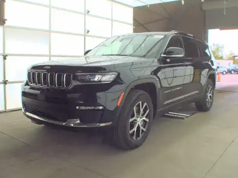 2023 Jeep Grand Cherokee L Limited 4x4's photo