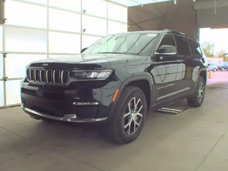 2023 Jeep Grand Cherokee L Limited 4x4's photo