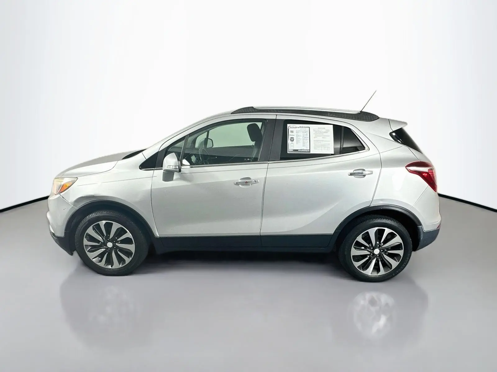 2017 Buick Encore Preferred 2 photo 4