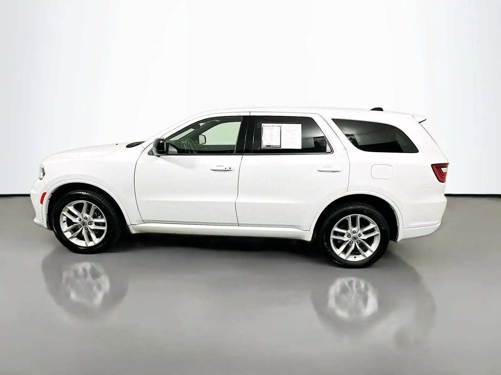2023 Dodge Durango GT AWD photo 4