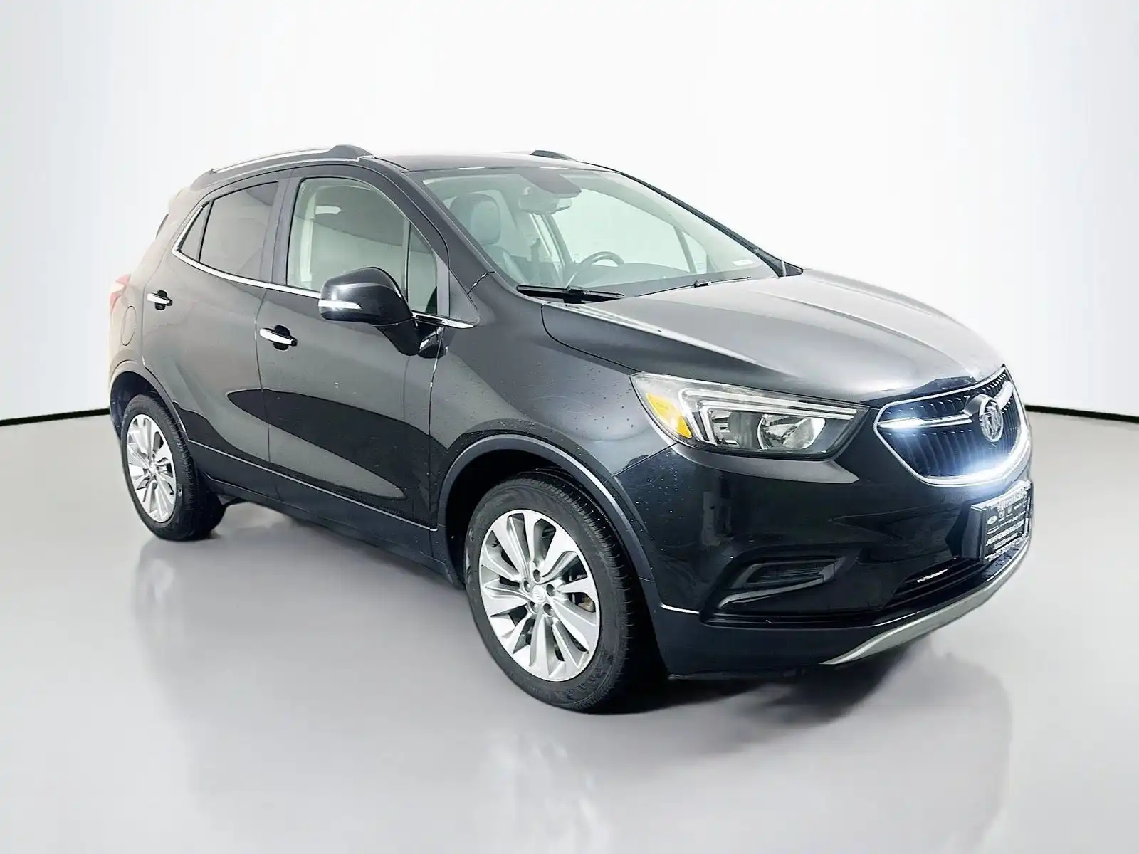 2017 Buick Encore Preferred's photo