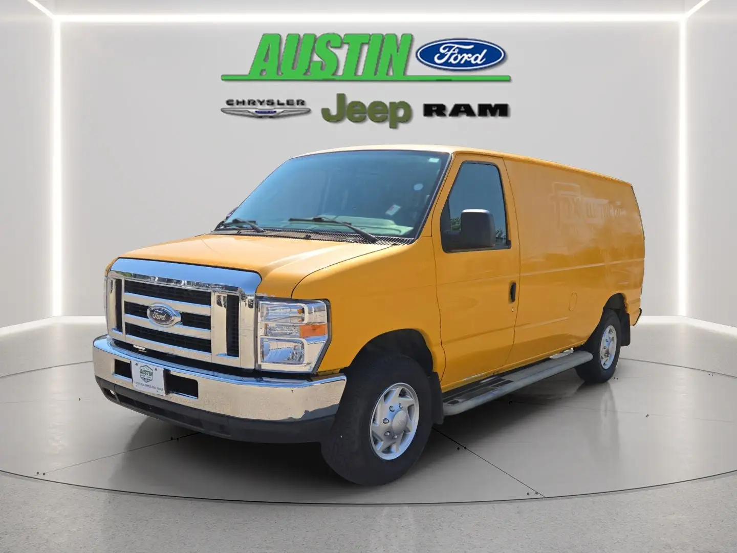 2012 Ford E-Series E-250 Van photo 1