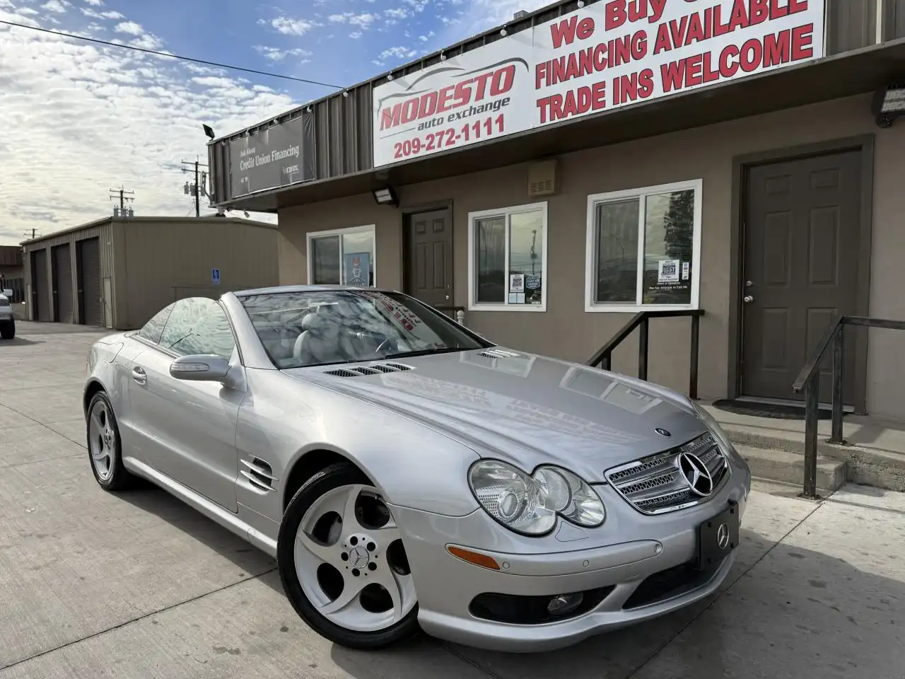 2005 Mercedes-Benz SL SL500's photo