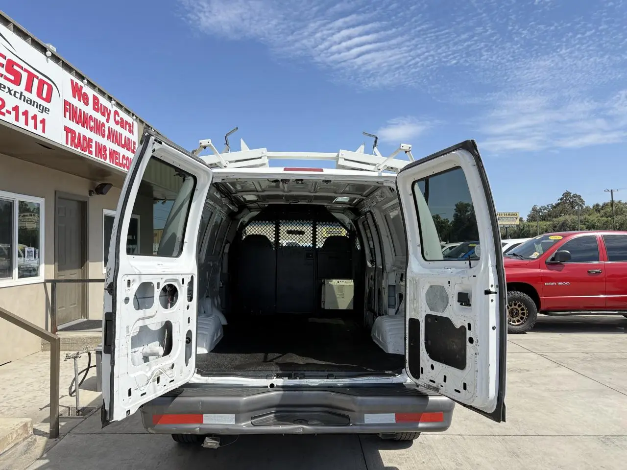 2007 Ford E-Series E-250 Van photo 5