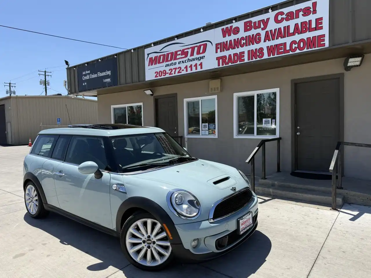2012 MINI Cooper Clubman S's photo