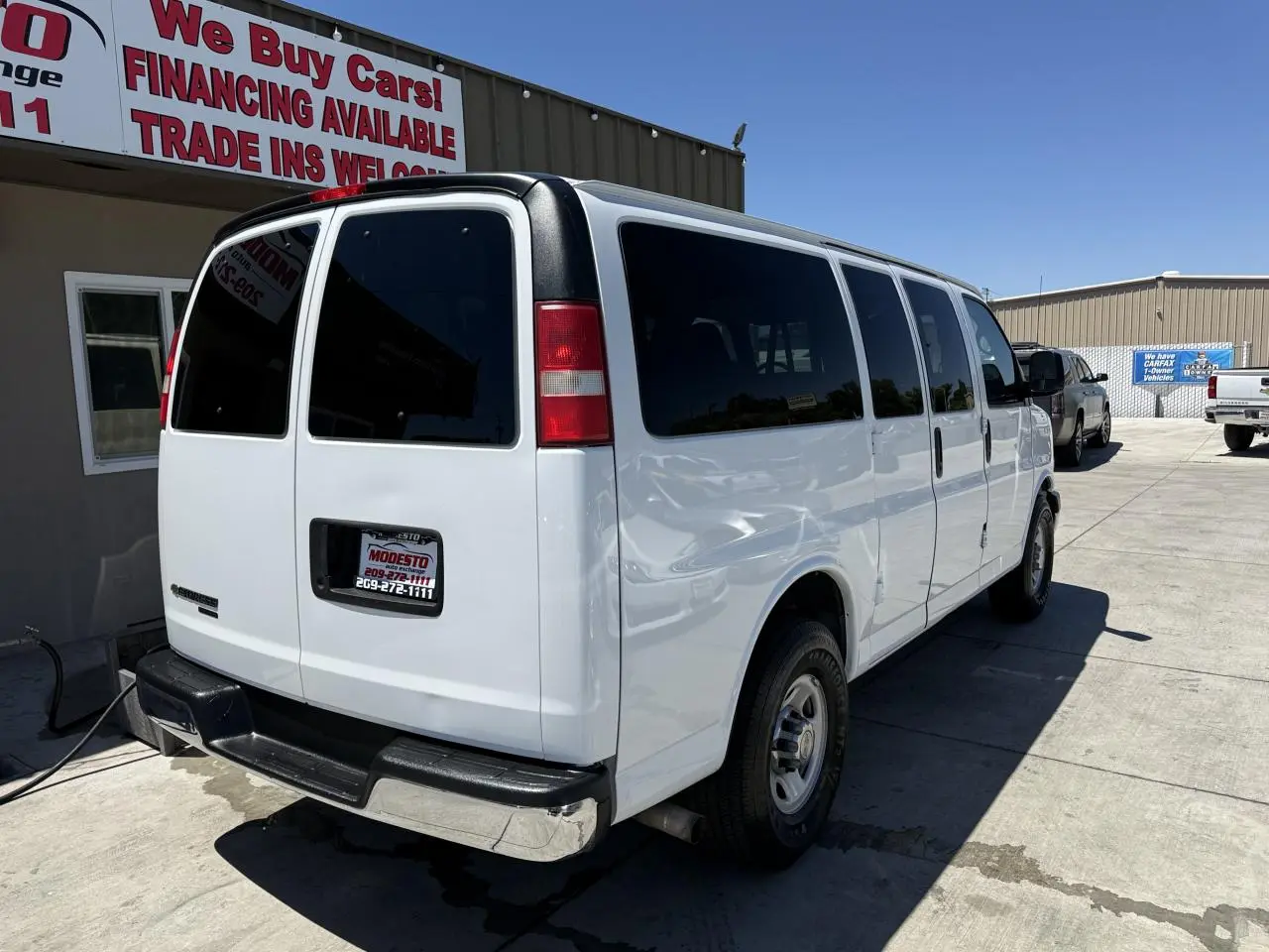 2014 Chevrolet Express 2500 LS photo 3
