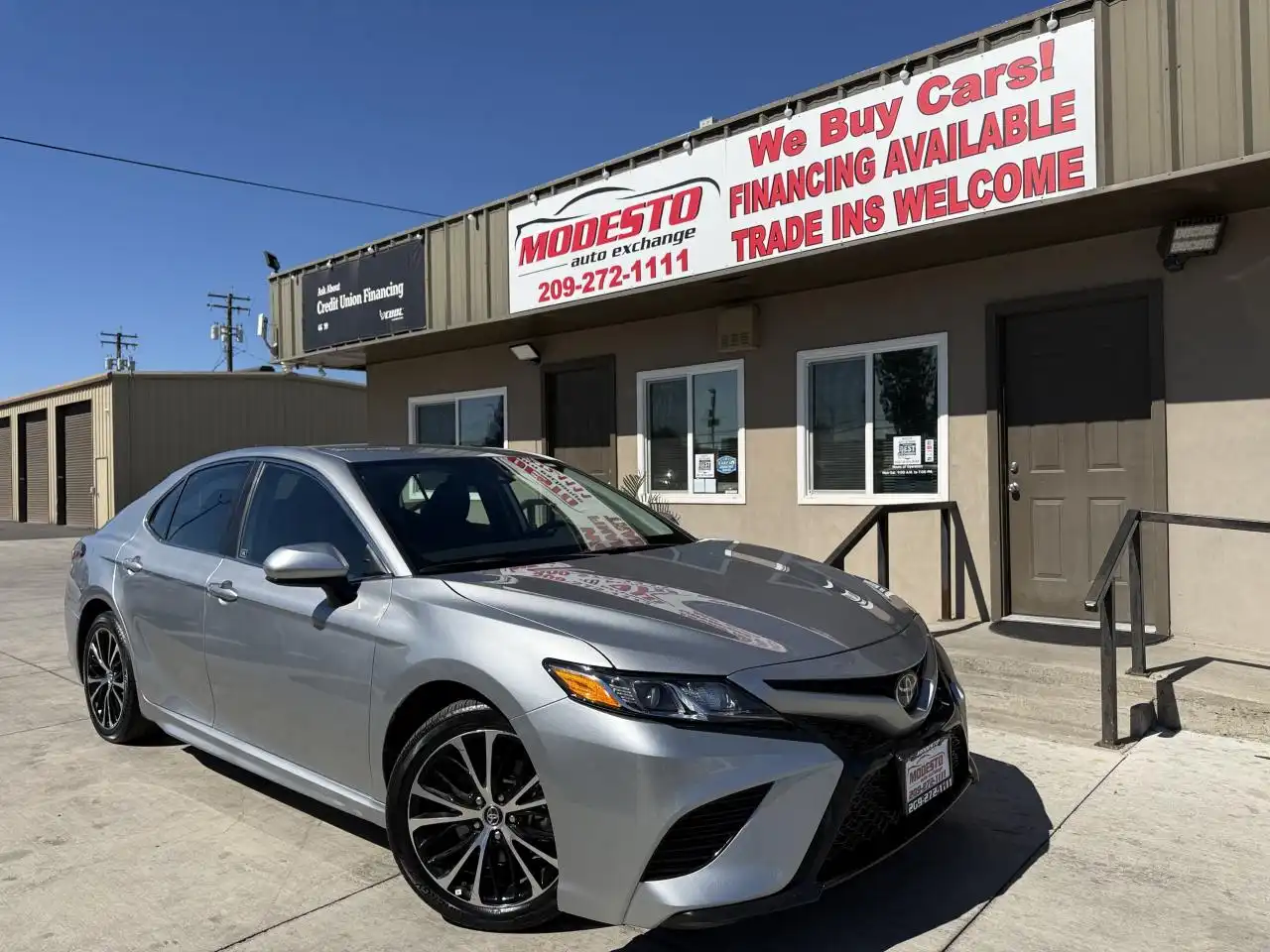 2019 Toyota Camry 2.5 Auto SE's photo