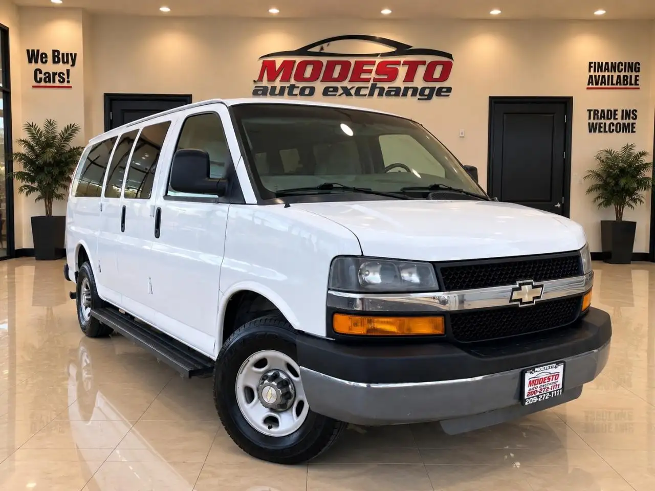 2010 Chevrolet Express LS 3500 Extended's photo