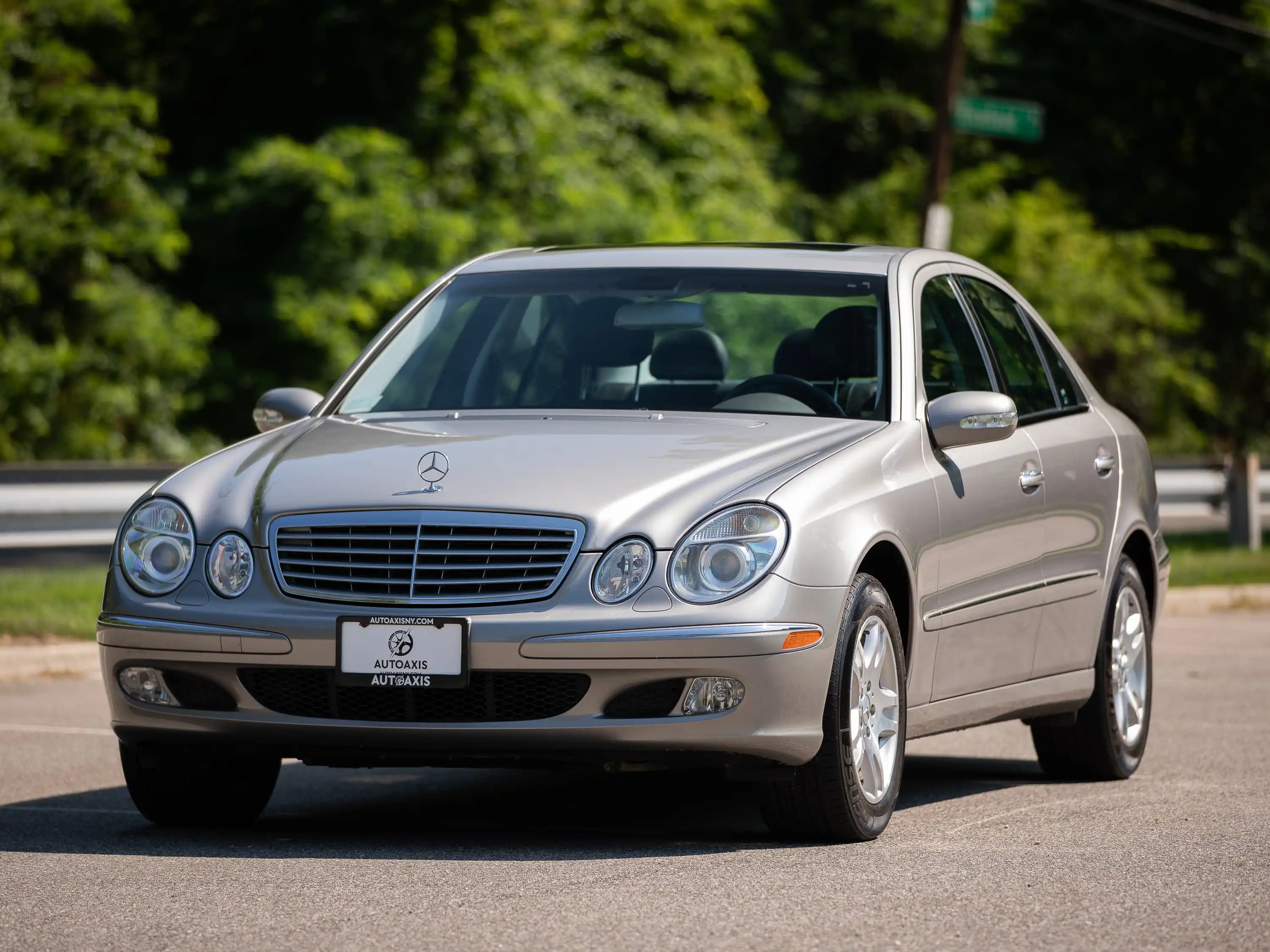 2004 Mercedes-Benz E-Class E320 4Matic's photo