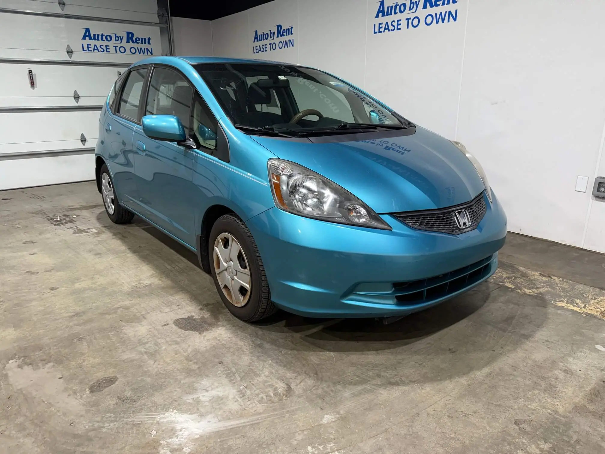 2013 Honda Fit Auto photo 4
