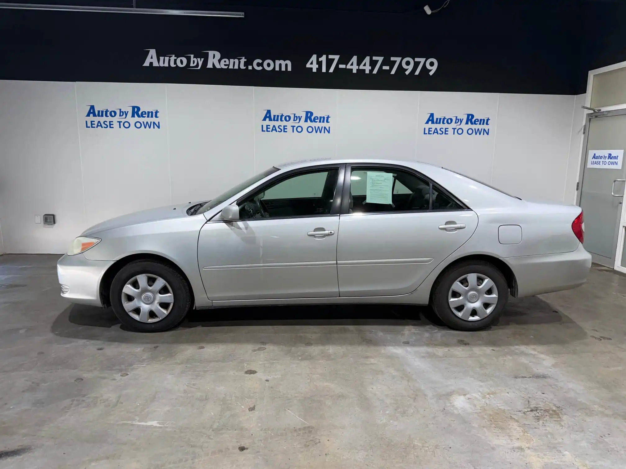 2003 Toyota Camry LE 4AT's photo