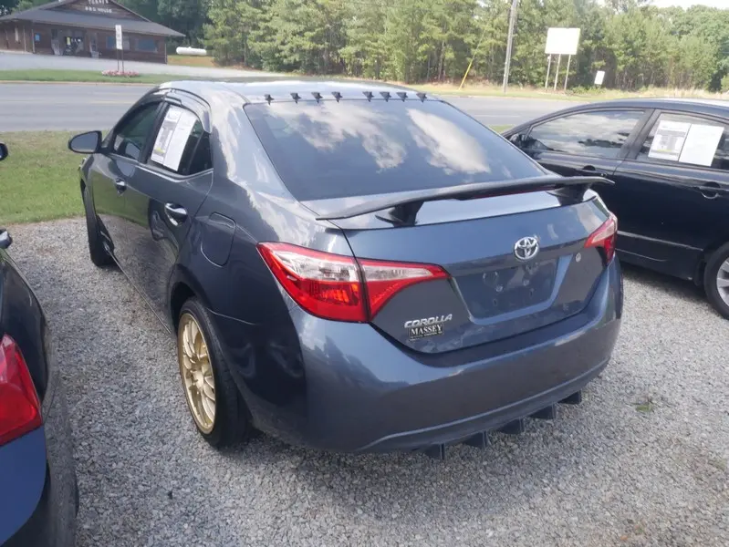 2018 Toyota Corolla L AT photo 5