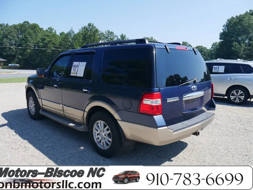 2013 Ford Expedition XLT 4WD photo 3