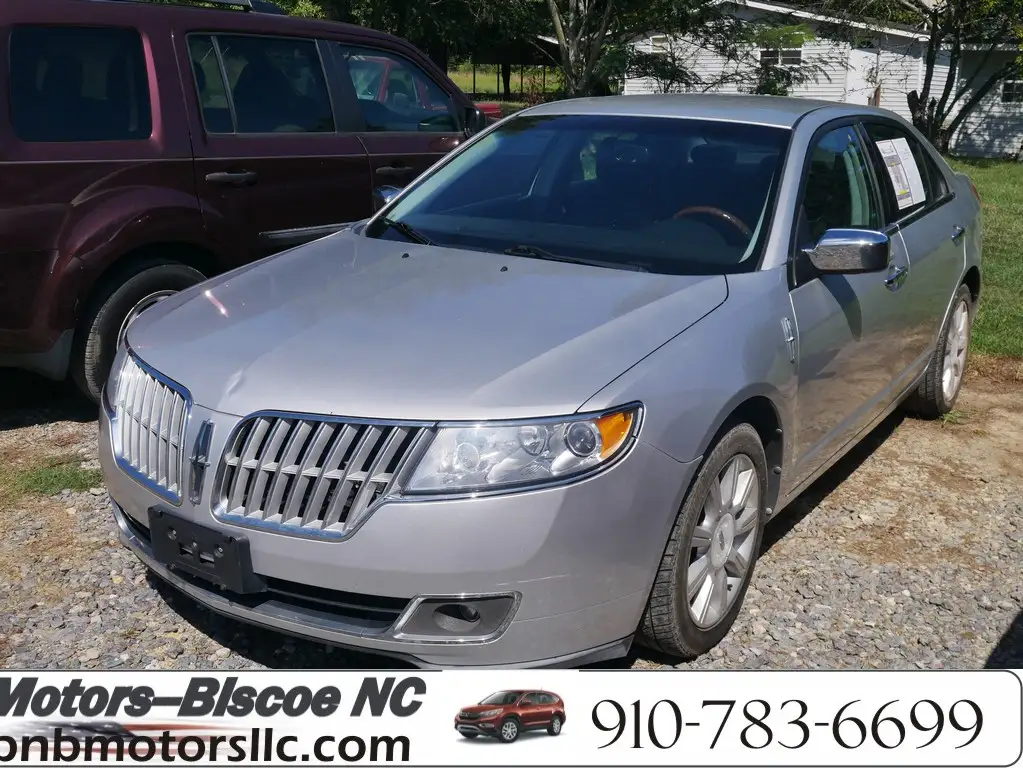 2012 Lincoln MKZ V6 photo 1
