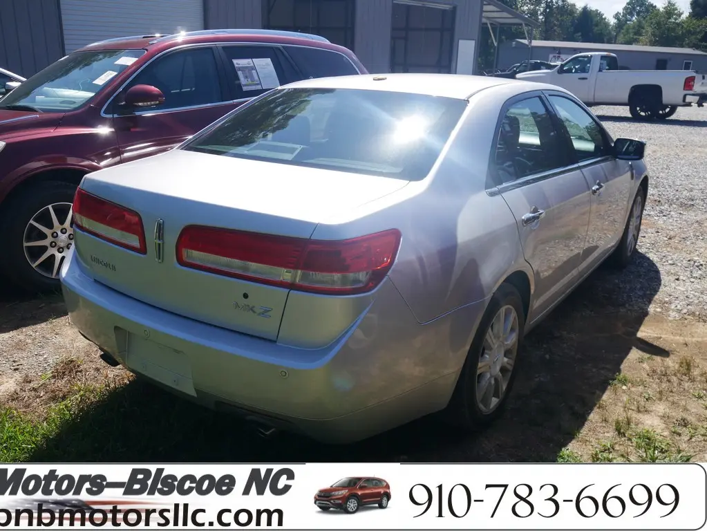 2012 Lincoln MKZ V6 photo 5
