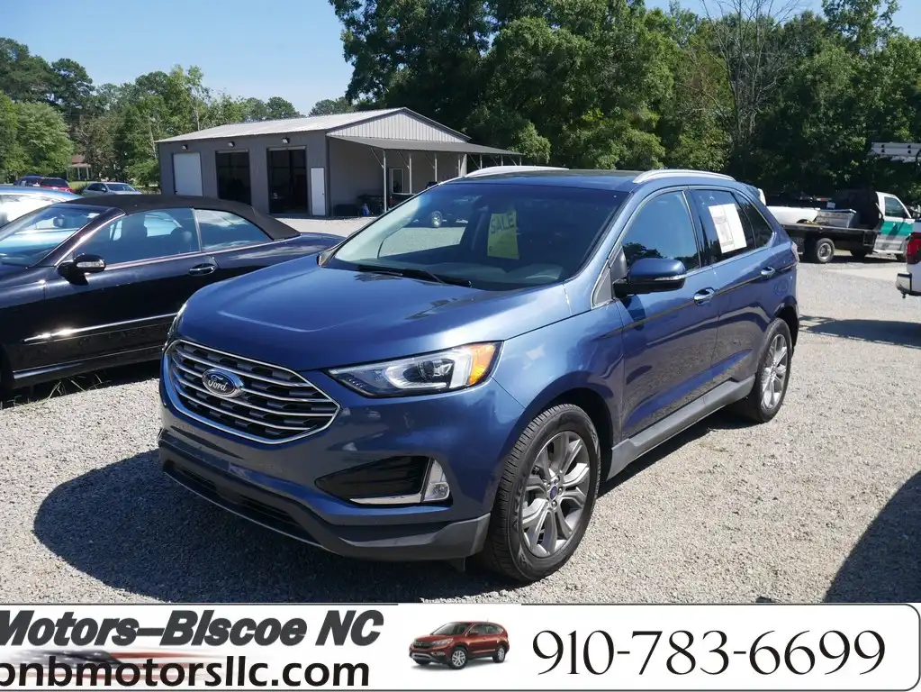 2019 Ford Edge Titanium's photo