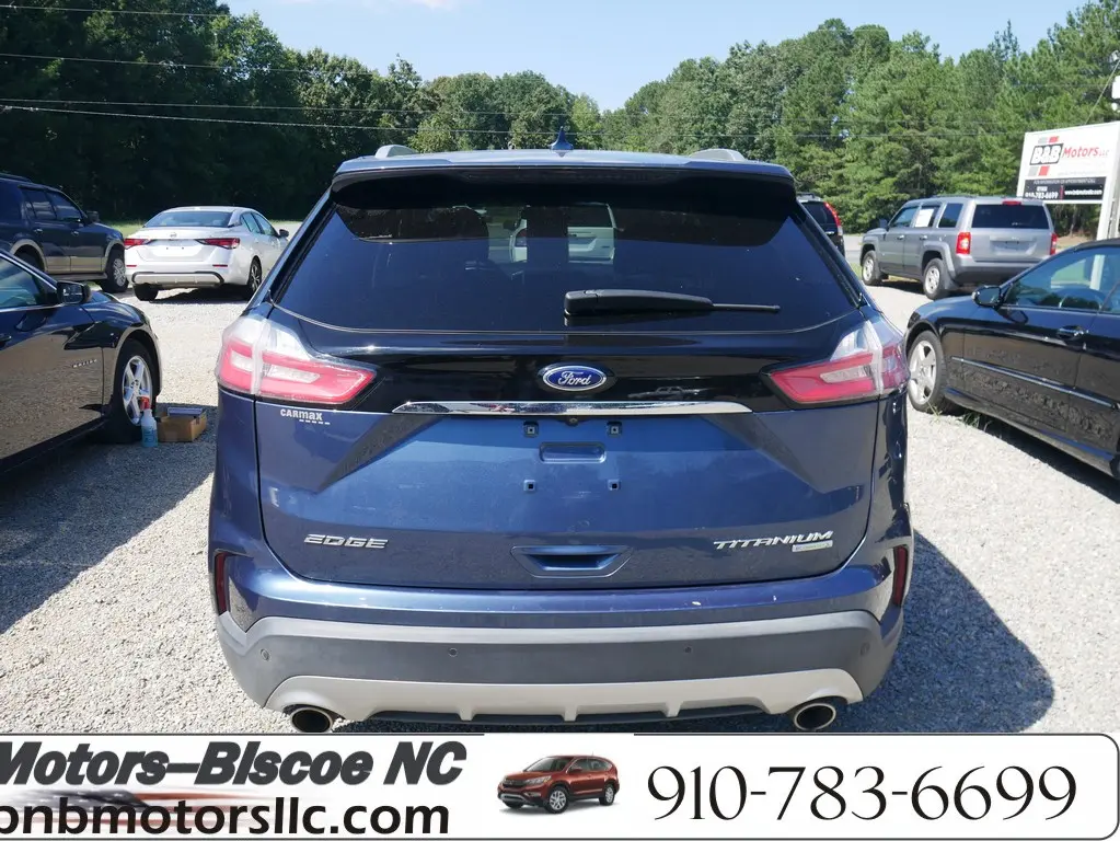 2019 Ford Edge Titanium photo 4
