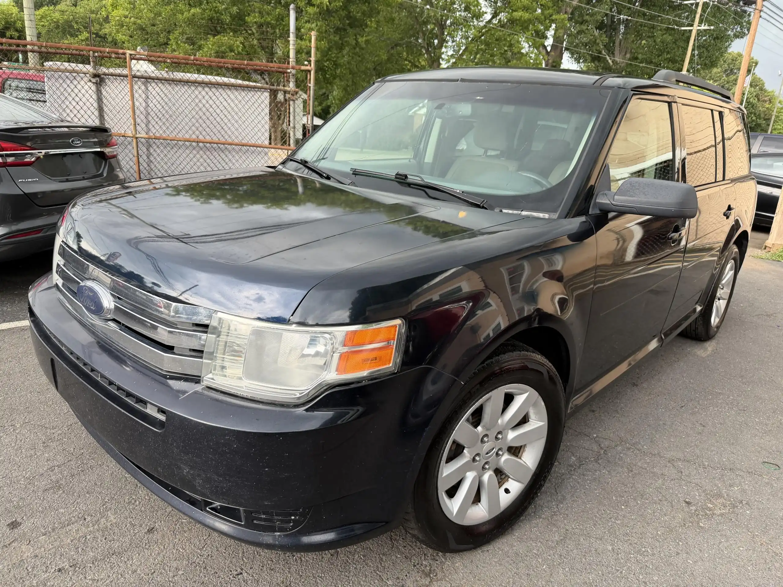 2009 Ford Flex SE FWD's photo