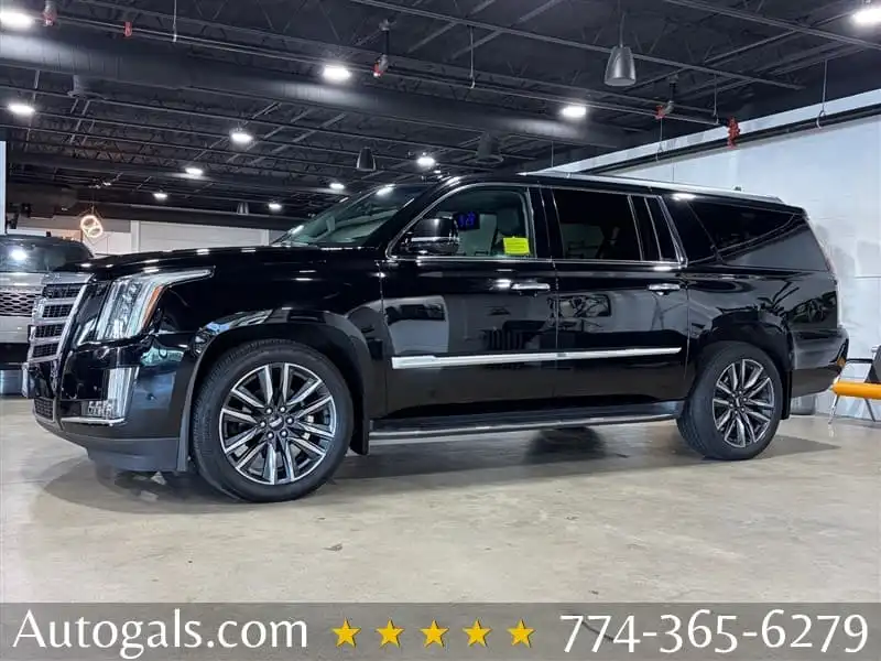 2018 Cadillac Escalade ESV Luxury AWD's photo