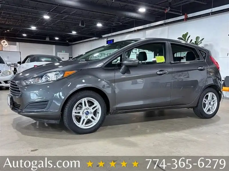 2019 Ford Fiesta SE Hatchback's photo