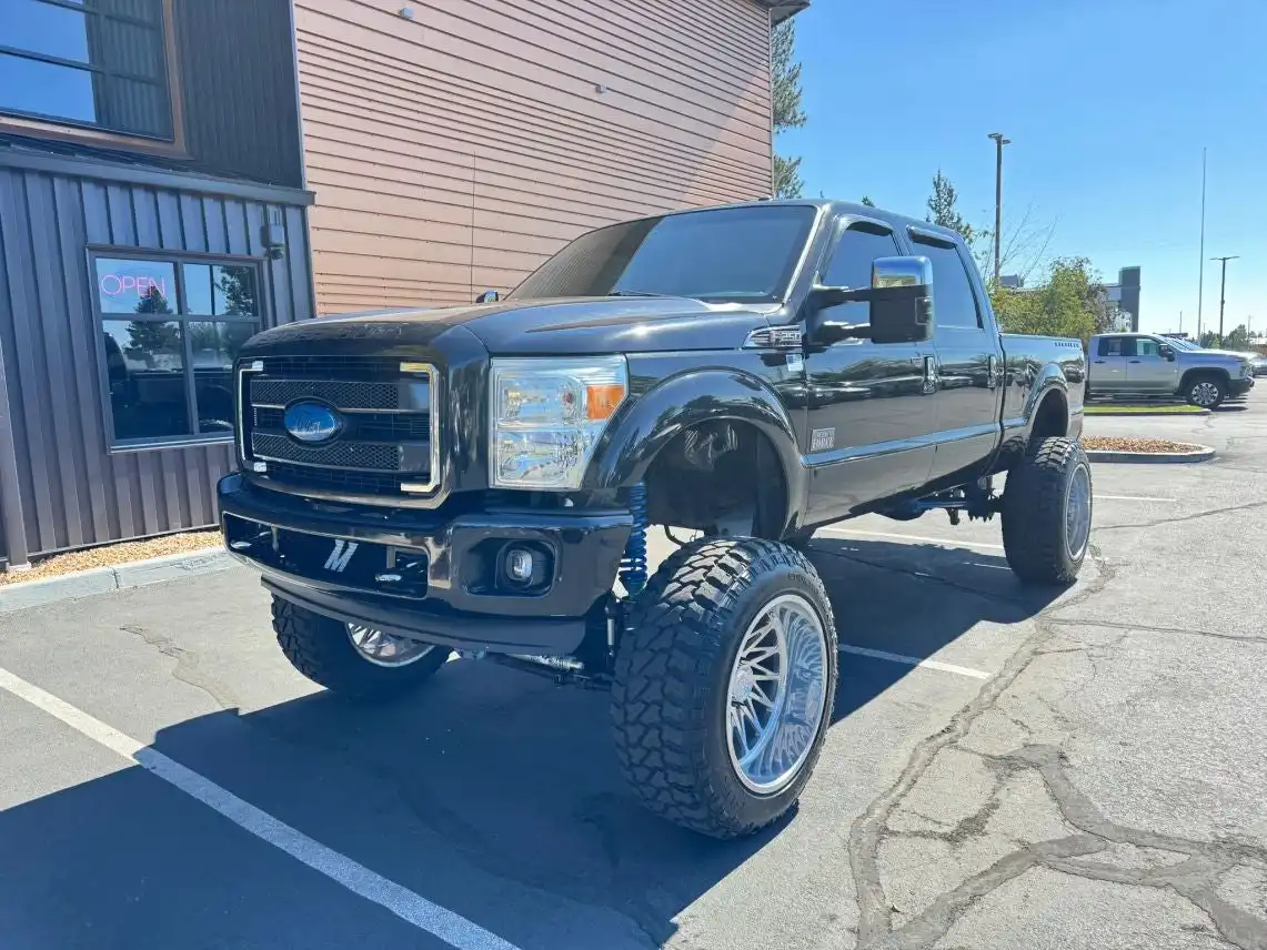 2015 Ford F-250 Lariat 4x4 Crew Cab 156 in's photo