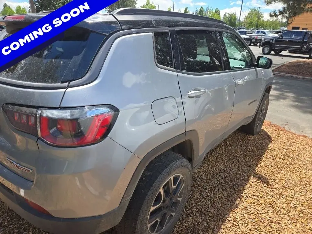 2019 Jeep Compass Trailhawk 4X4 photo 3