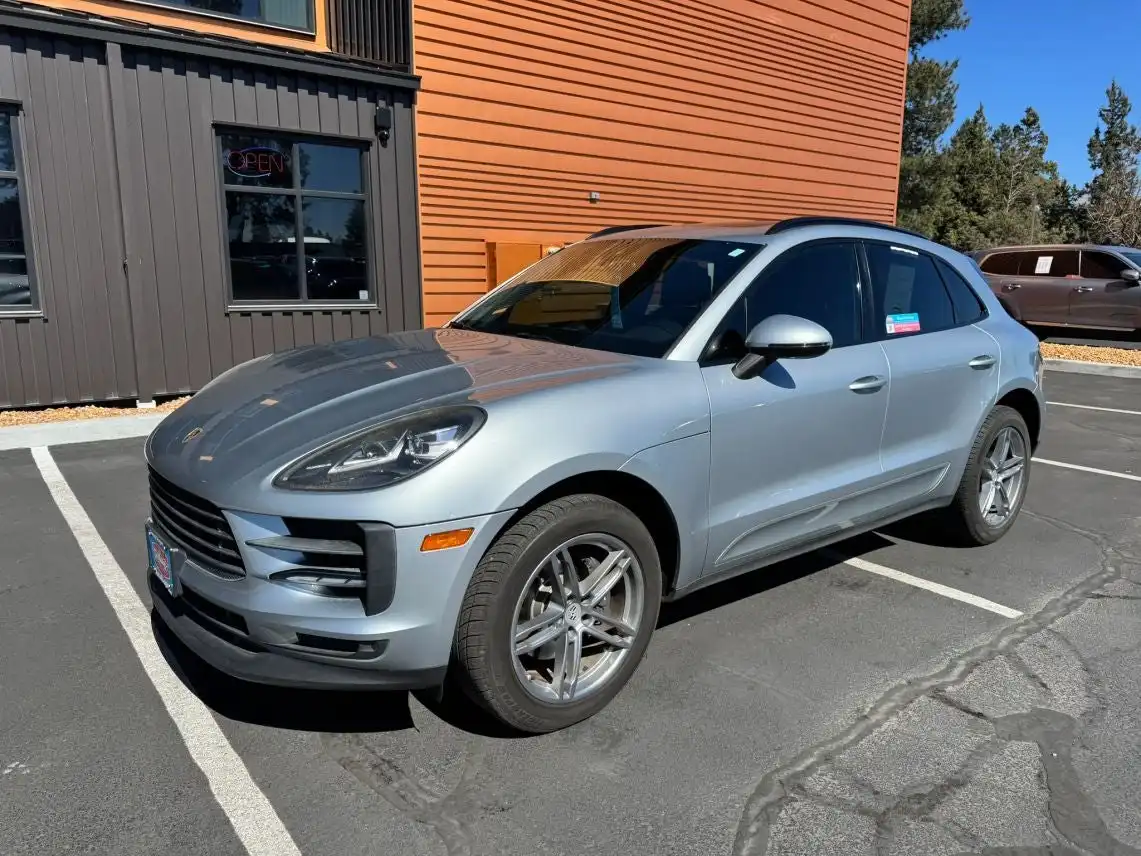 2019 Porsche Macan Base's photo