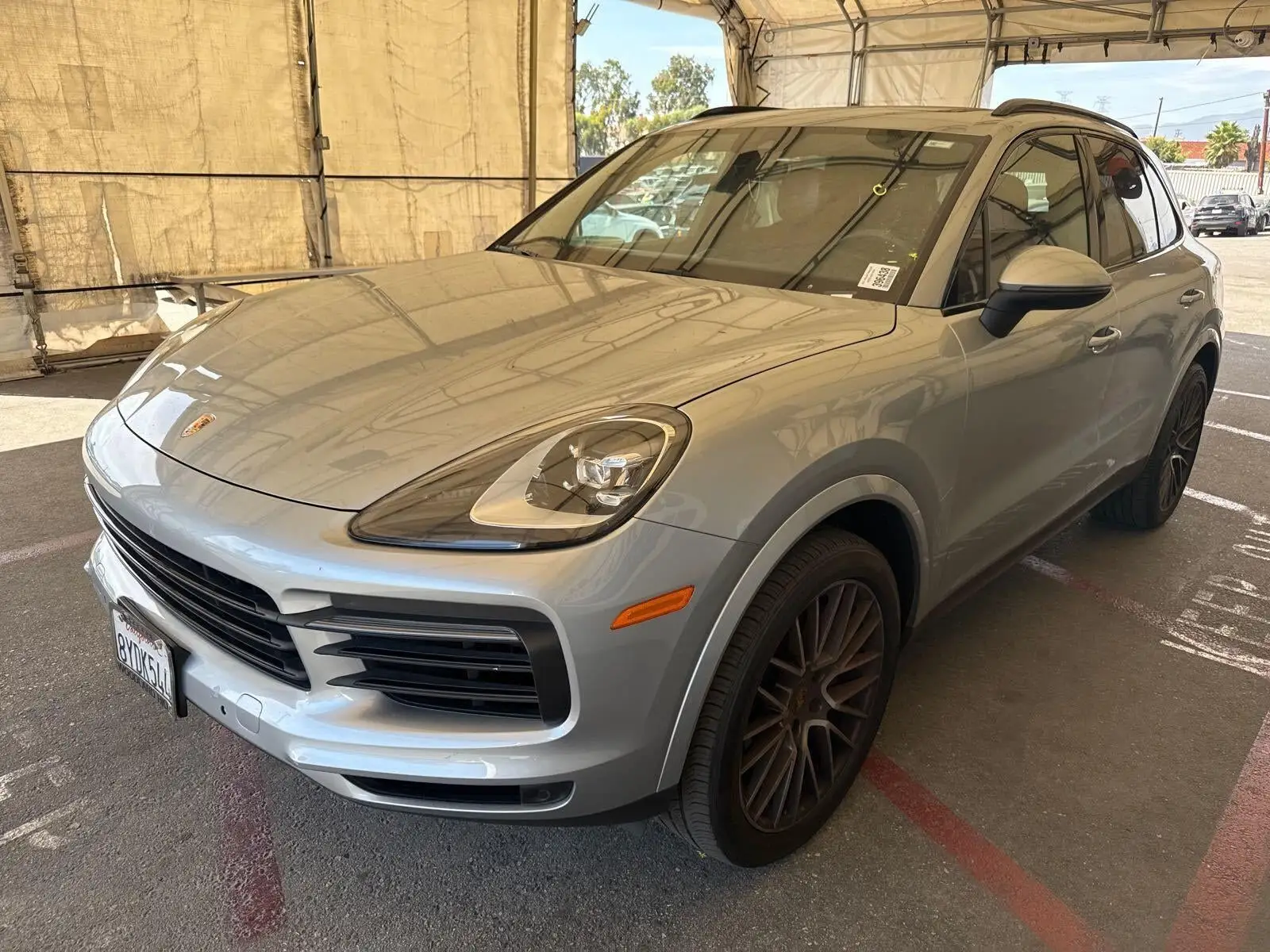 2021 Porsche Cayenne S photo 1