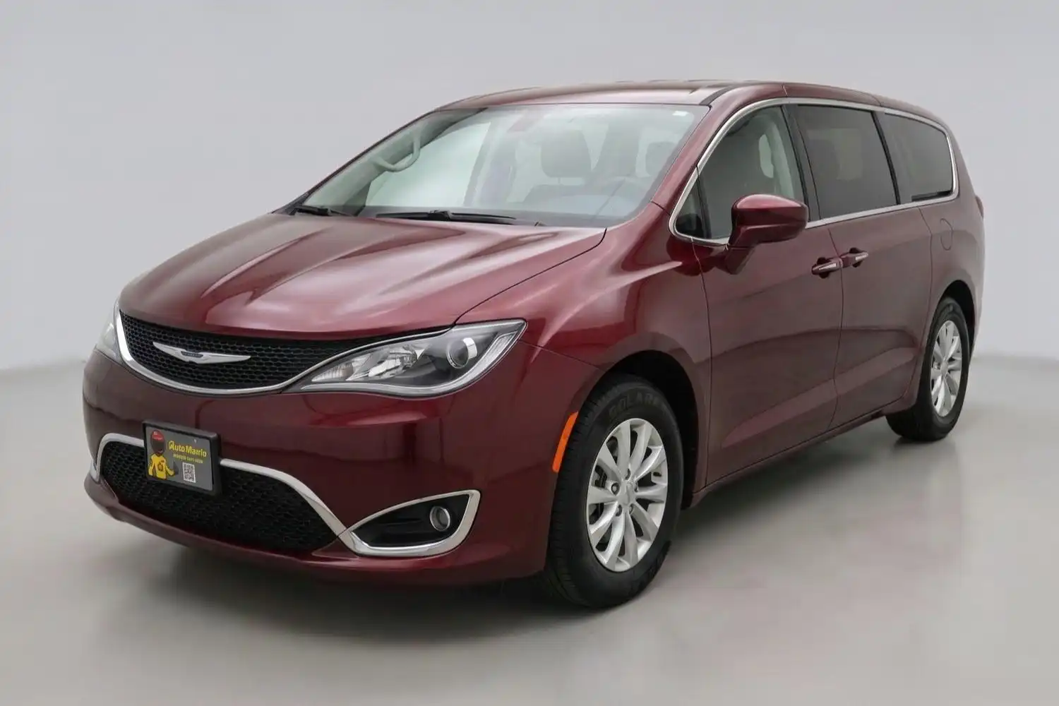 2018 Chrysler Pacifica Touring Plus's photo