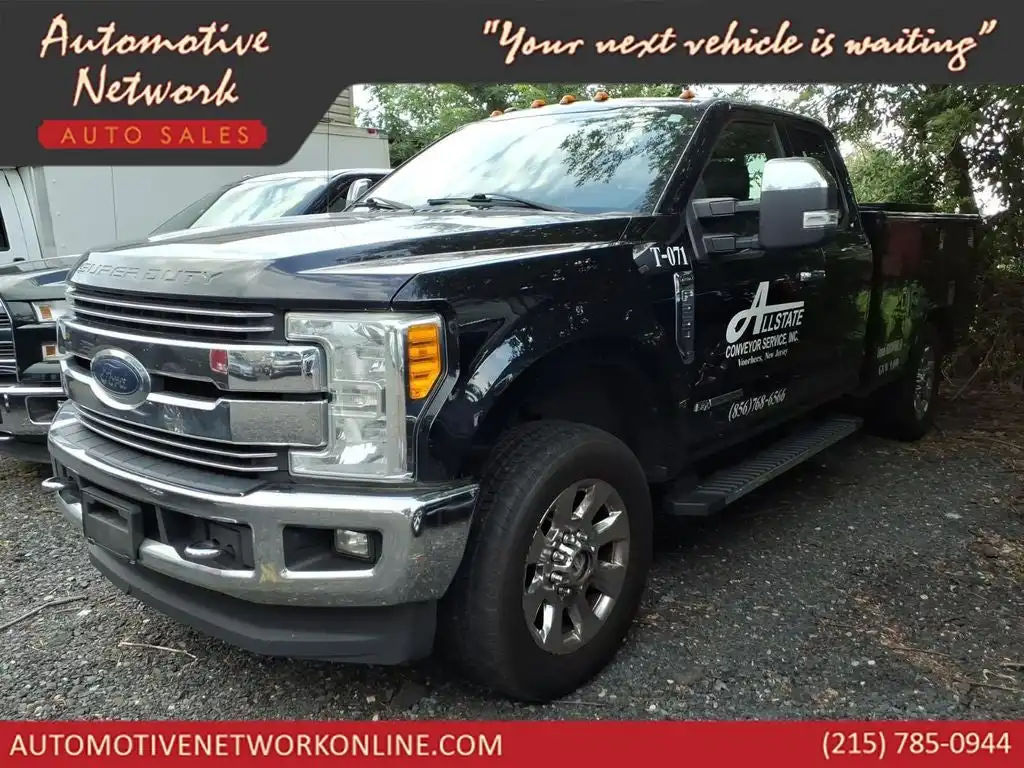 2017 Ford F-250 Lariat 4WD SuperCab 8' Box's photo