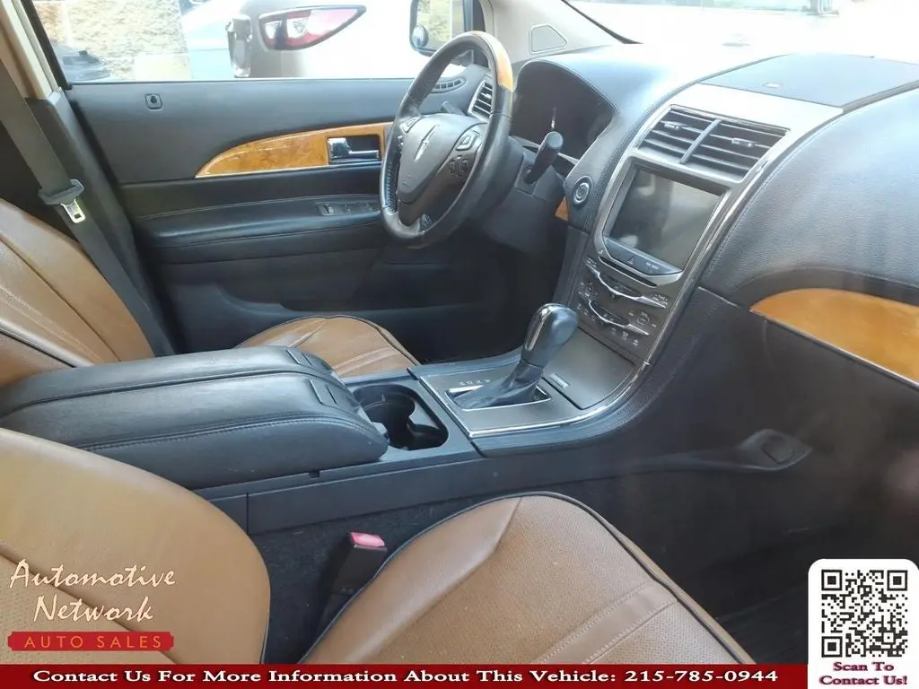 2011 Lincoln MKX AWD photo 5