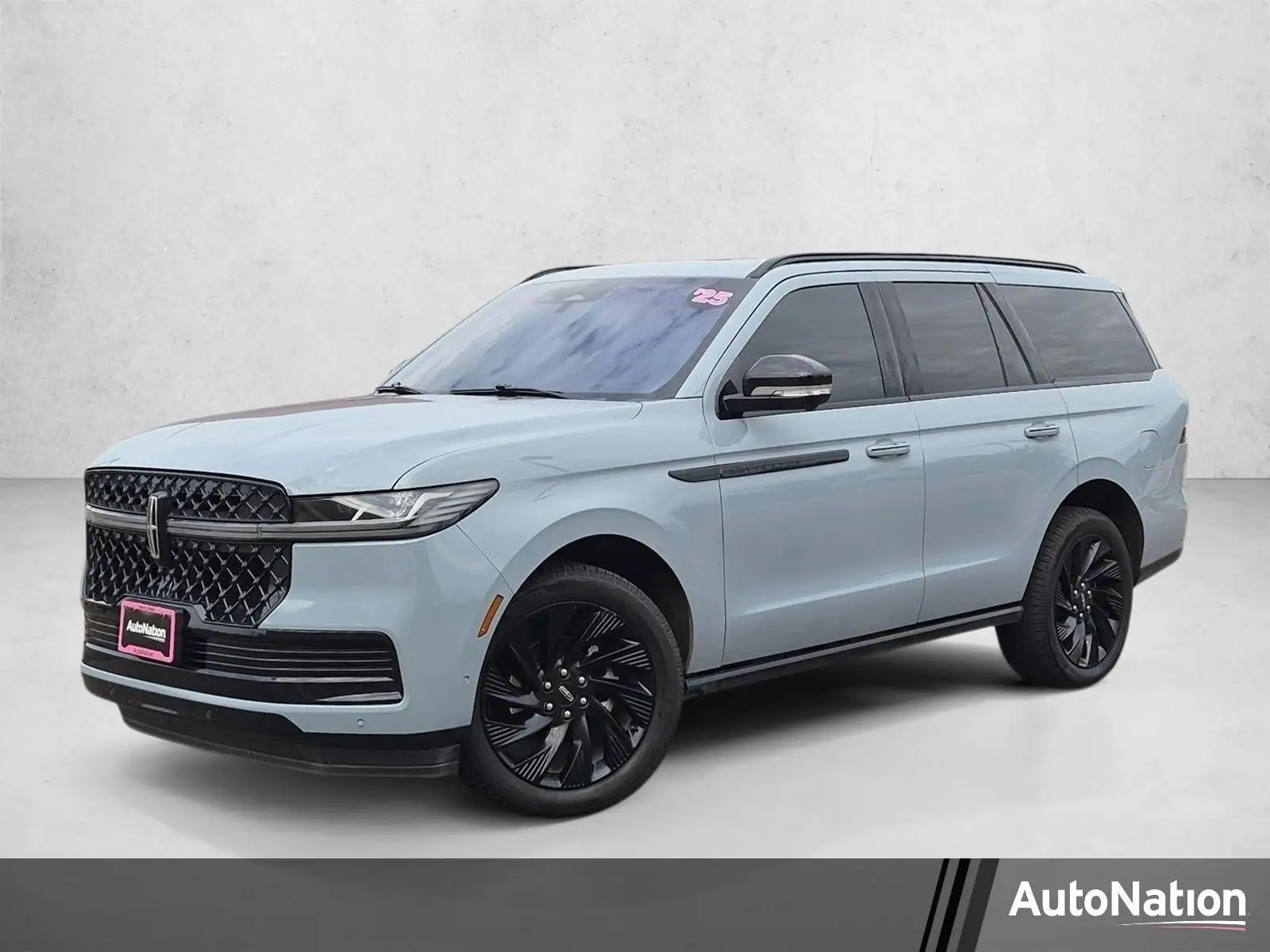 2025 Lincoln Navigator Reserve 4WD photo 1