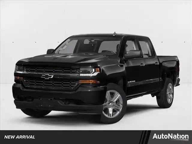 2018 Chevrolet Silverado 1500 Custom Crew Cab Short Box's photo