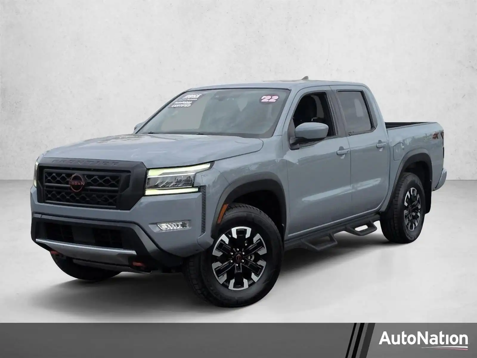 2022 Nissan Frontier PRO-4X Crew Cab 4X4's photo