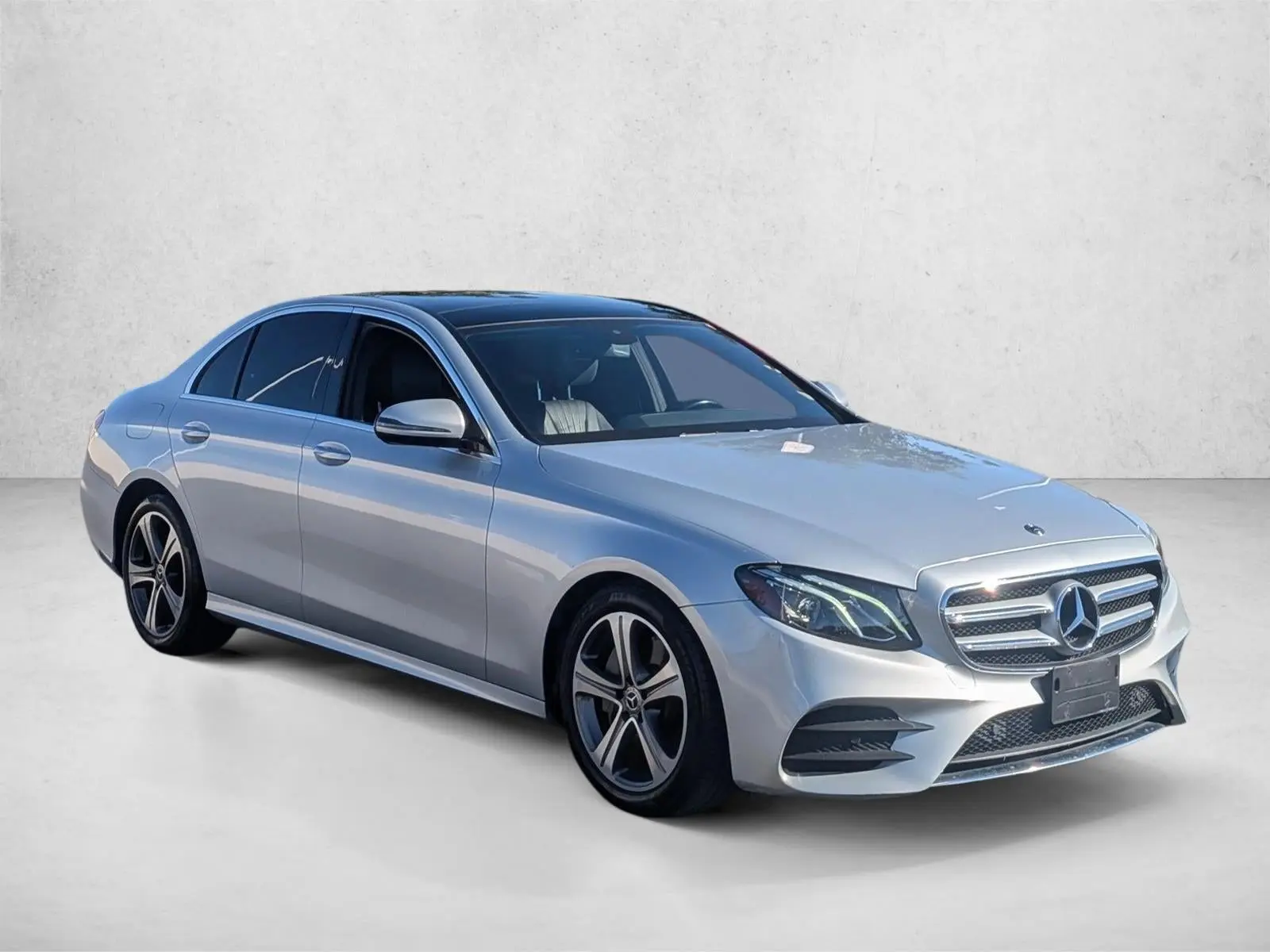 2020 Mercedes-Benz E-Class E350 photo 3
