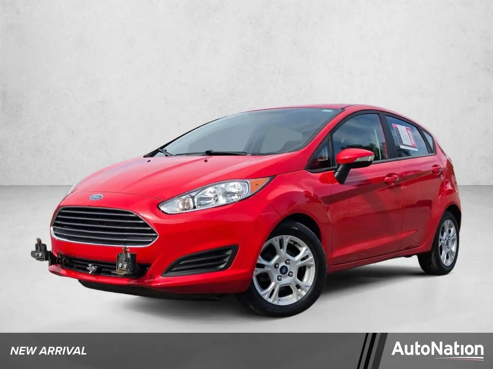 2015 Ford Fiesta SE Hatchback's photo