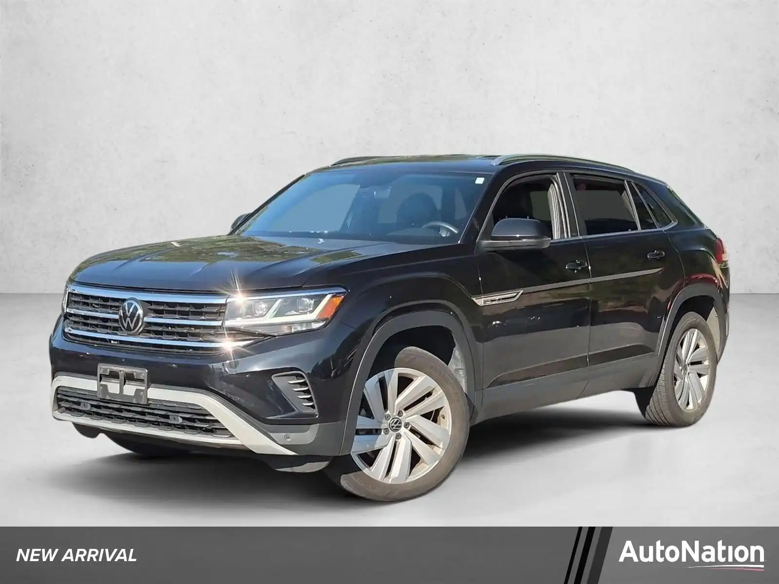 2023 Volkswagen Atlas Cross Sport 3.6L V6 SE with Tech 4Motion's photo