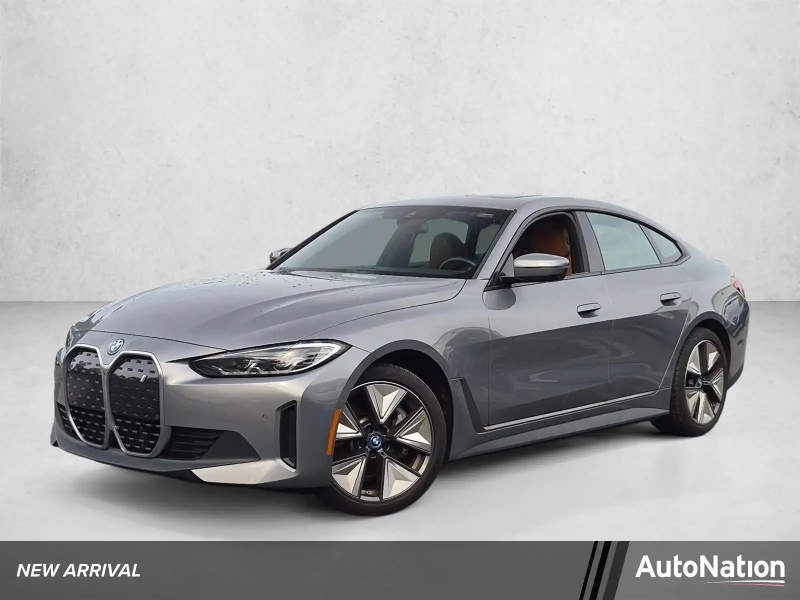 2023 BMW i4 eDrive35's photo