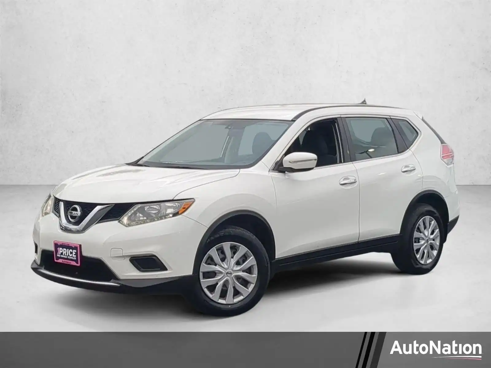2015 Nissan Rogue S FWD's photo