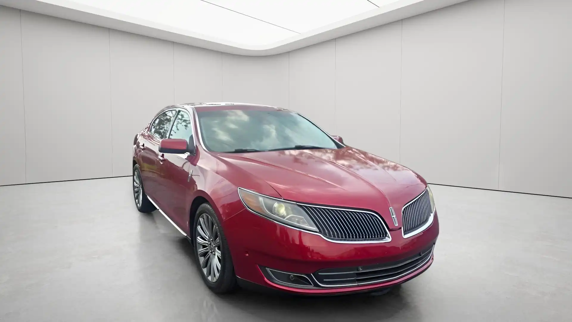 2013 Lincoln MKS AWD's photo