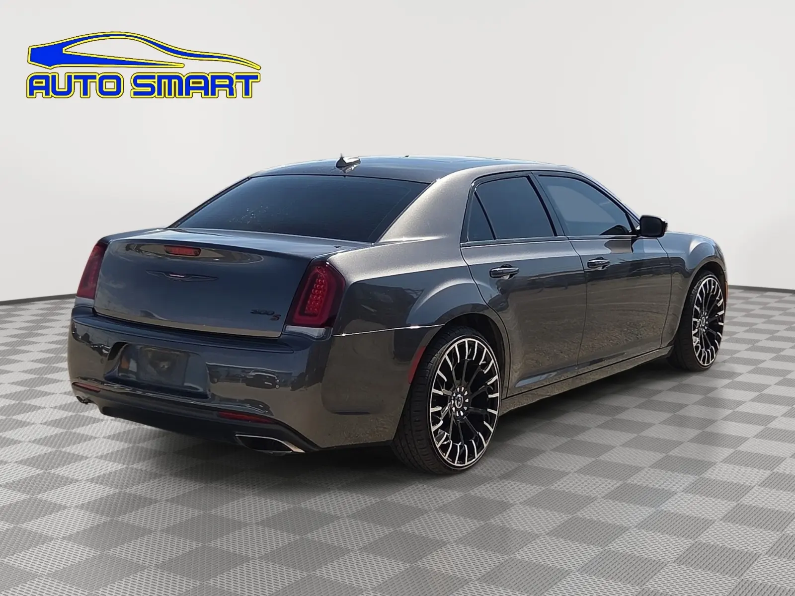 2023 Chrysler 300 S photo 4