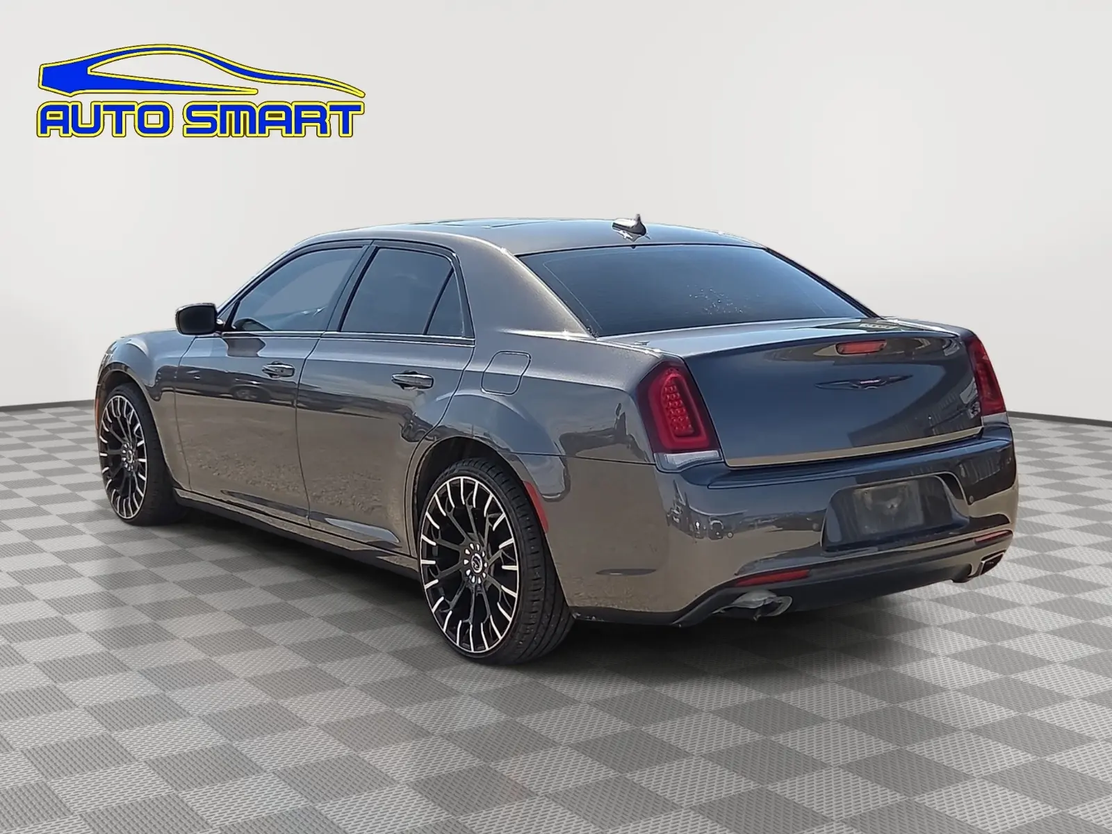 2023 Chrysler 300 S photo 3